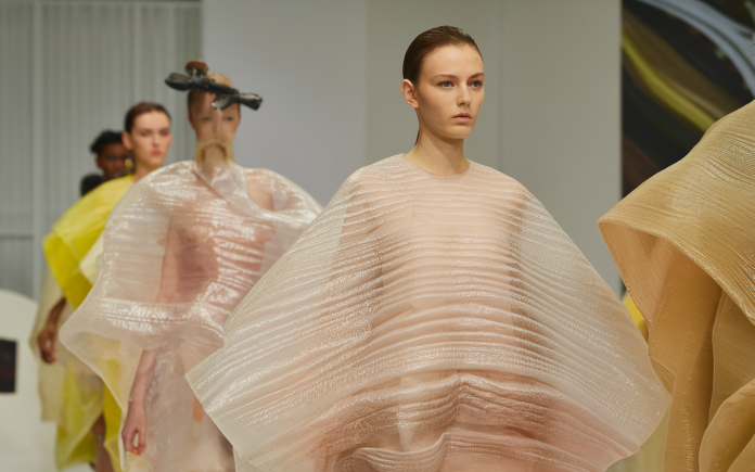 Découvrir t marc 280 : le textile révolutionnaire qui secoue la mode en 2025